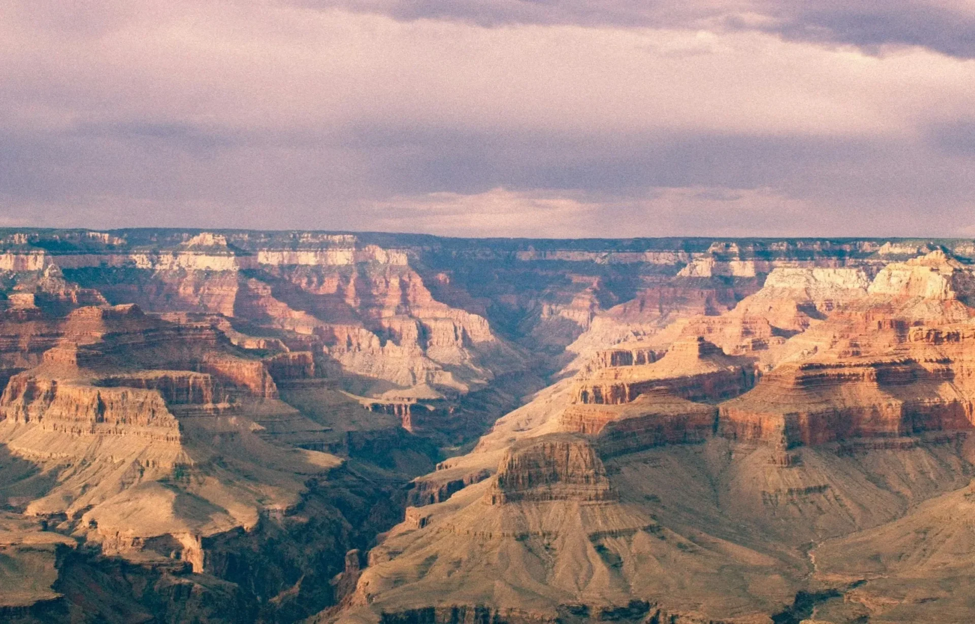 A view of the grand canyon from the top of mather point.